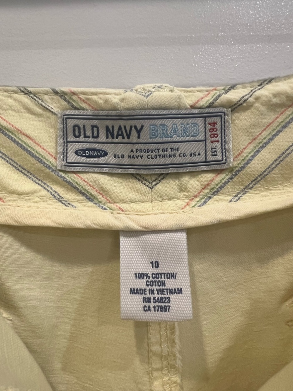 Old Navy Light Yellow Bermuda Shorts - Picture 3 of 5